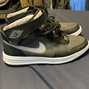 Air Jordan Men’s Size 9